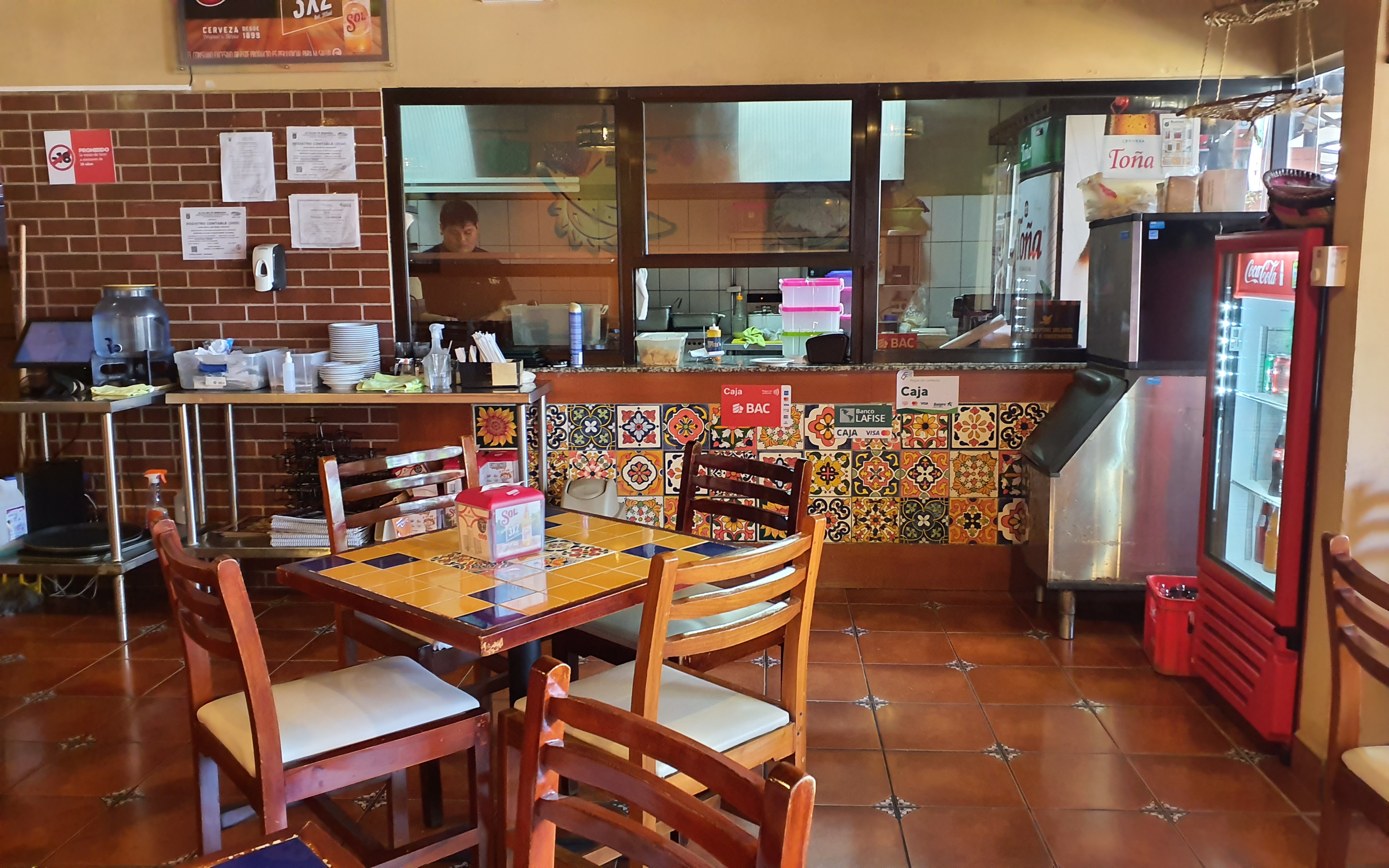 EL ZOCALO MULTICENTRO LAS BRISAS