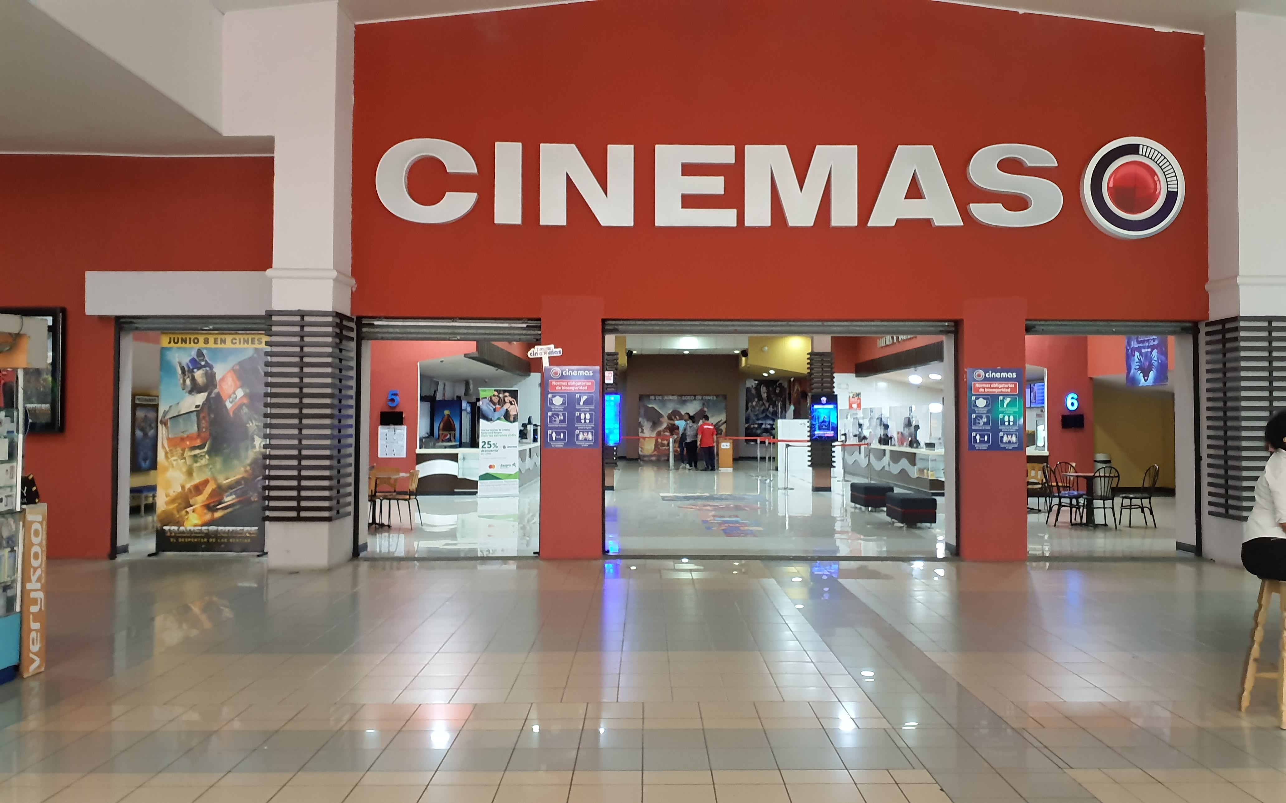 CINEMAS MULTICENTRO LAS AMERICAS