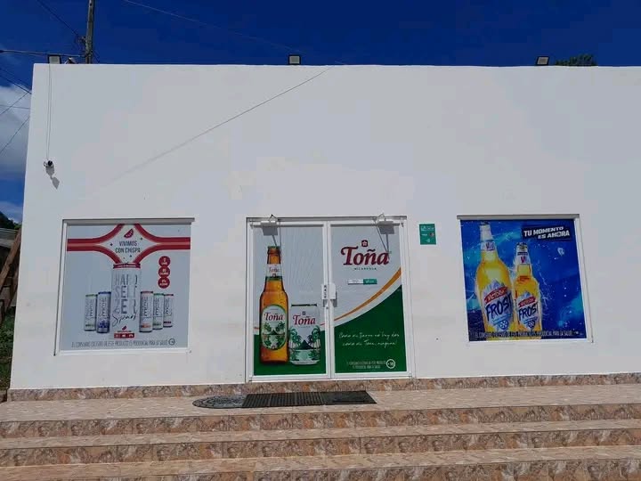 TIENDA DE CONVENIENCIA SILES.