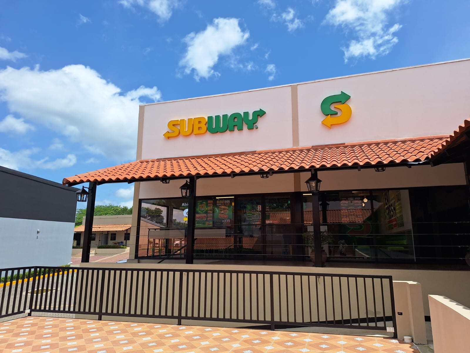 SUBWAY