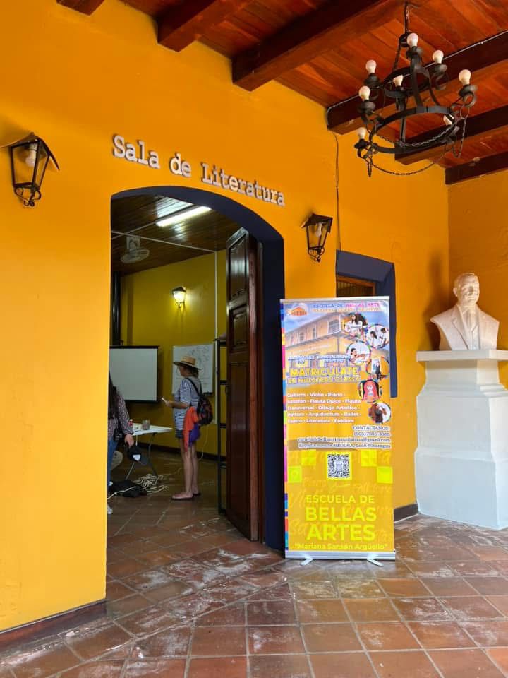 Escuela de Bellas Artes "Mariana Sansón Argüello"