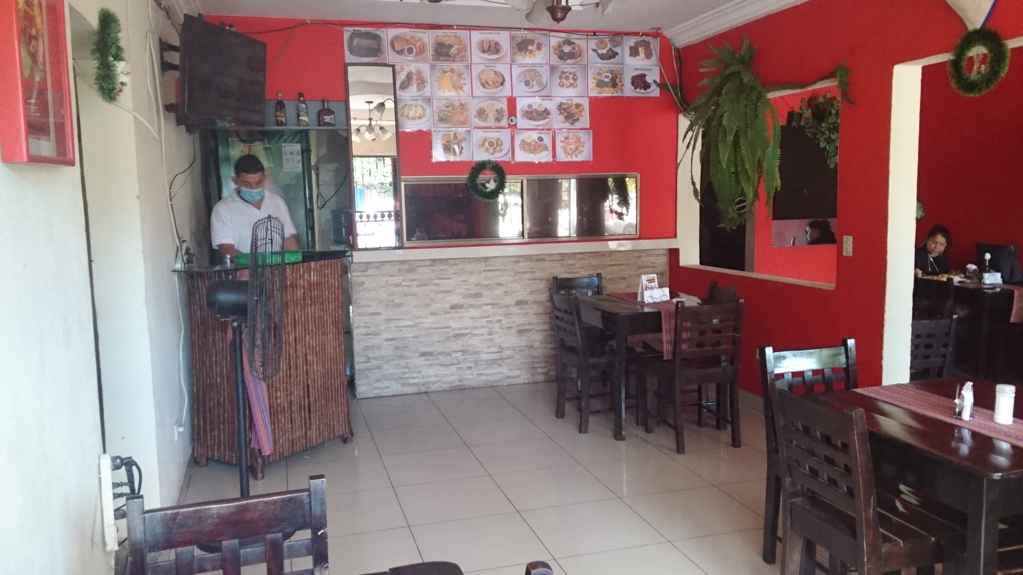 LATINOS RESTAURANT Y PUPUSAS