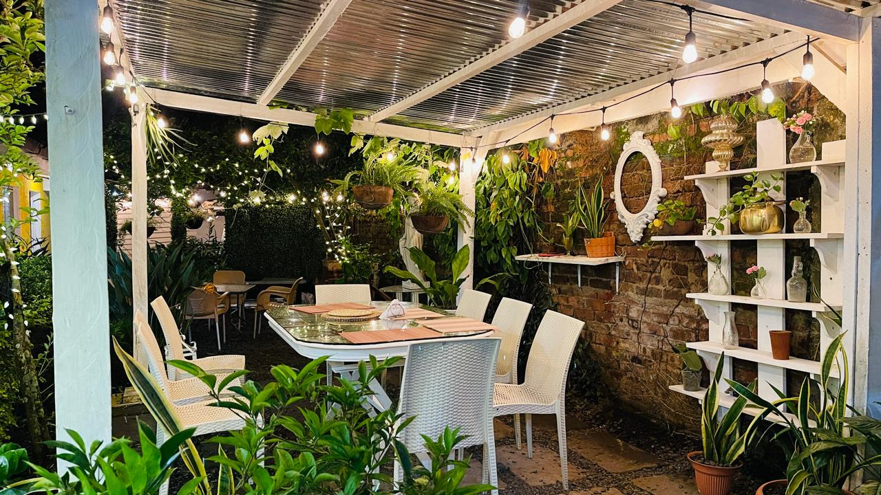 DIVINO BISTRO BAR CAFE