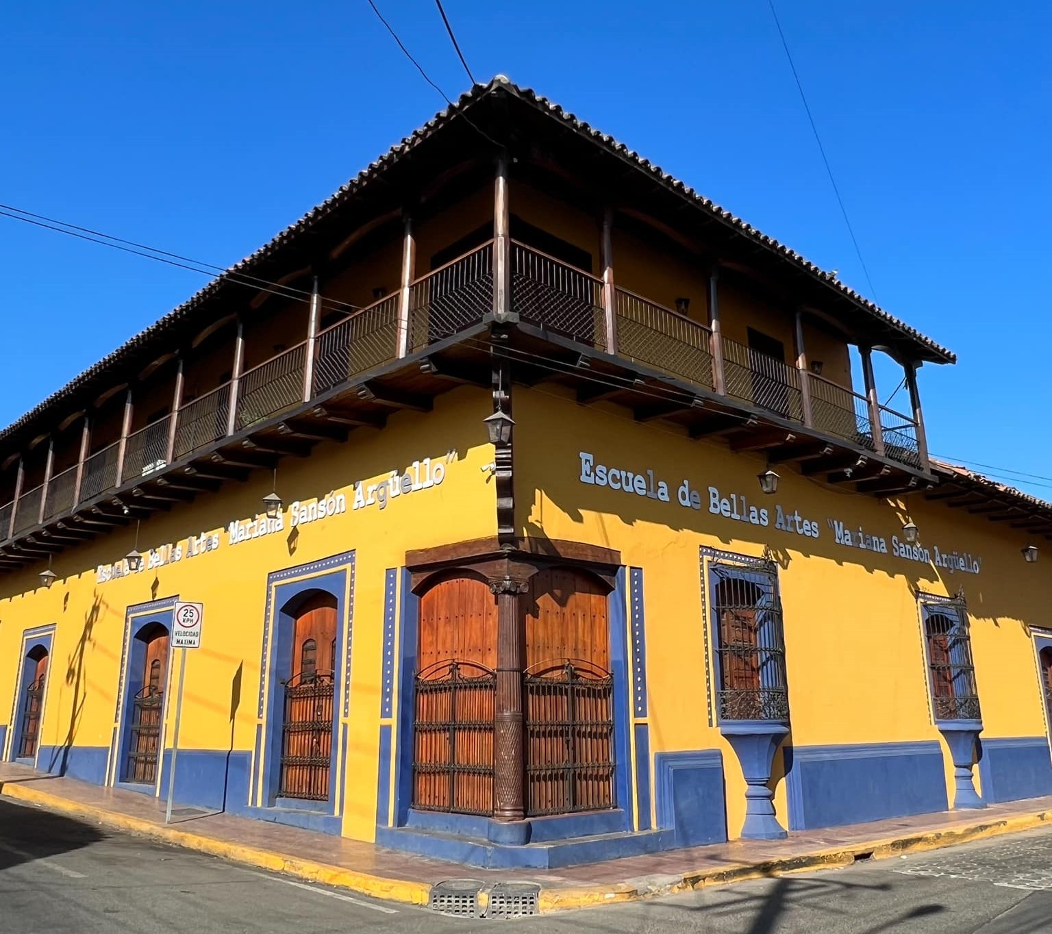 Escuela de Bellas Artes "Mariana Sansón Argüello"