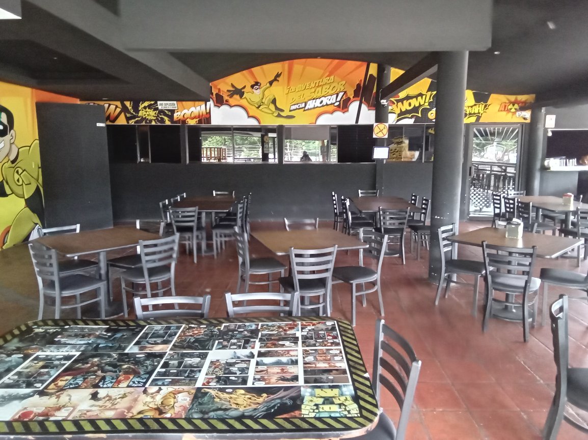 ATOMIC PIZZA MULTICENTRO LAS BRISAS
