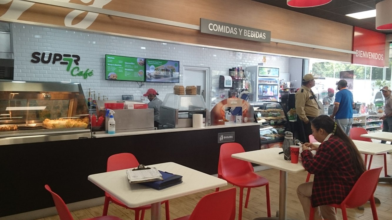 SUPER 7 CENTRO COMERCIAL MANAGUA