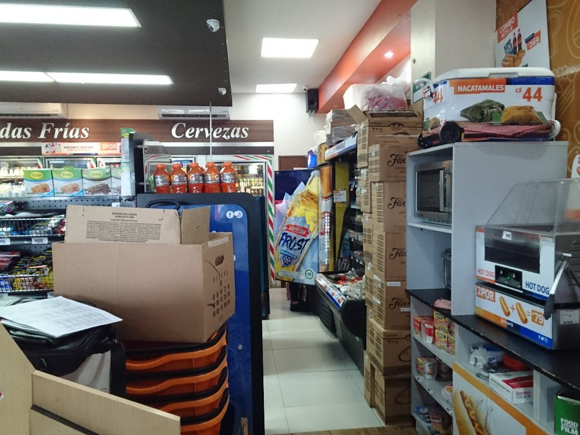 AM PM UNIPLAZA RUBENIA