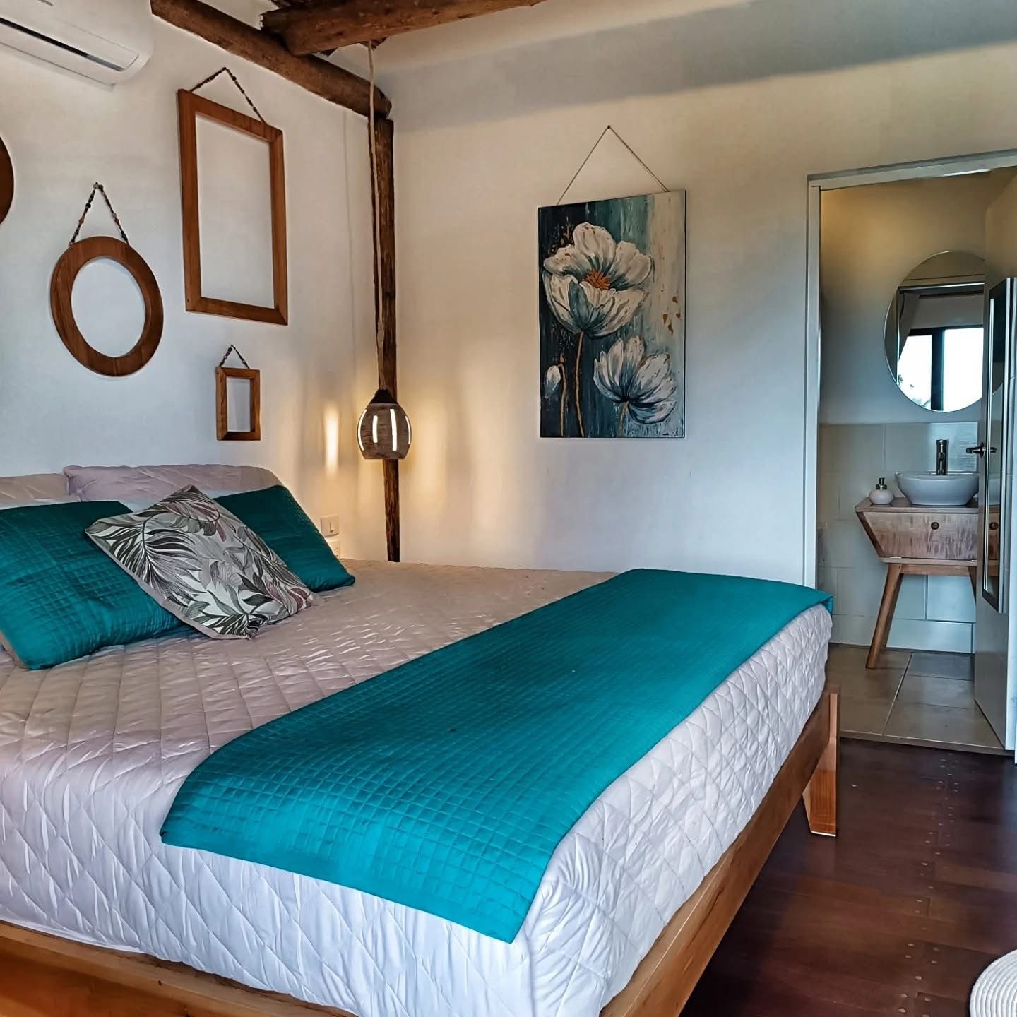 LA PUESTA DEL SOL CABAÑAS