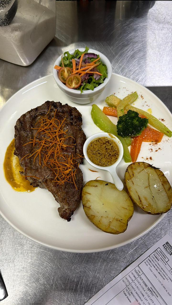 TWIN’S  RESTAURANTE