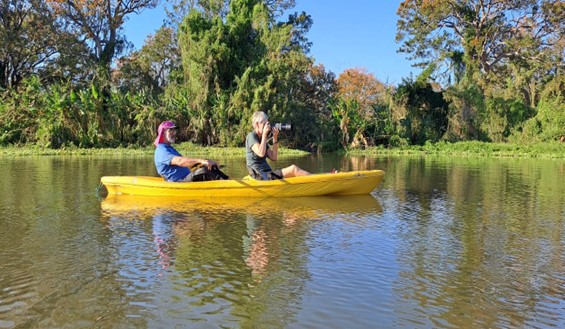 Tour de avistamiento de aves hacia el rio Istiam.