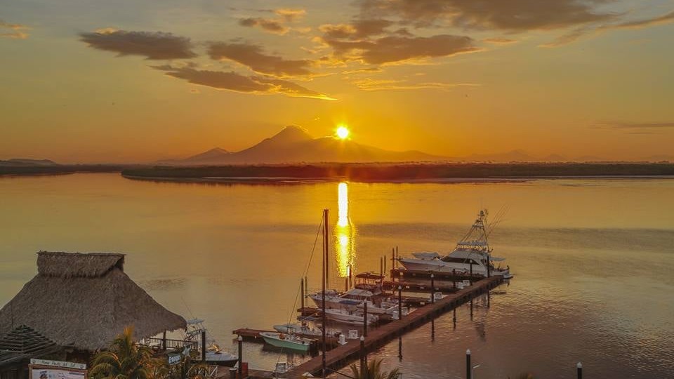 MARINA PUESTA DEL SOL