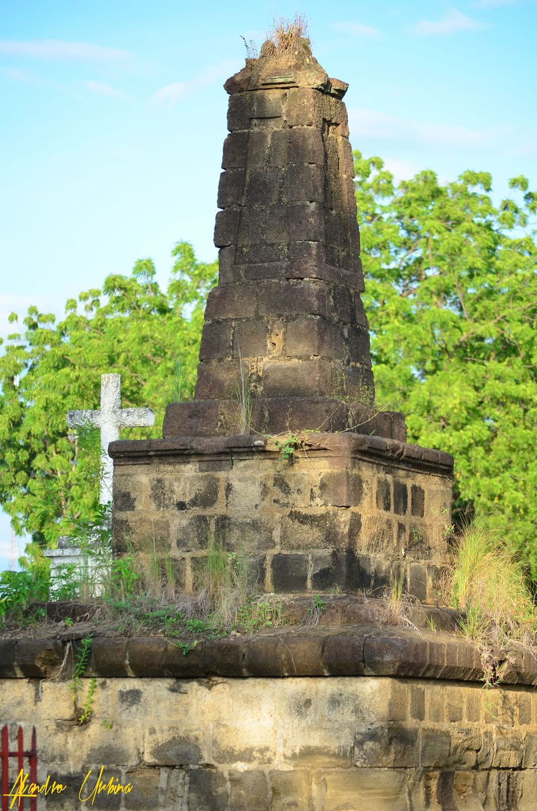 Ruinas Del Cementerio