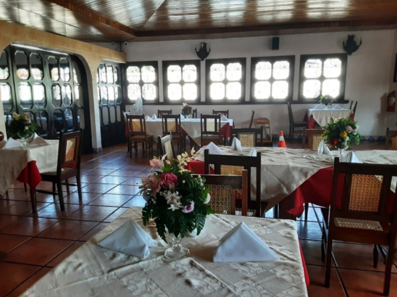 EL MESÓN DE LA PRADERA