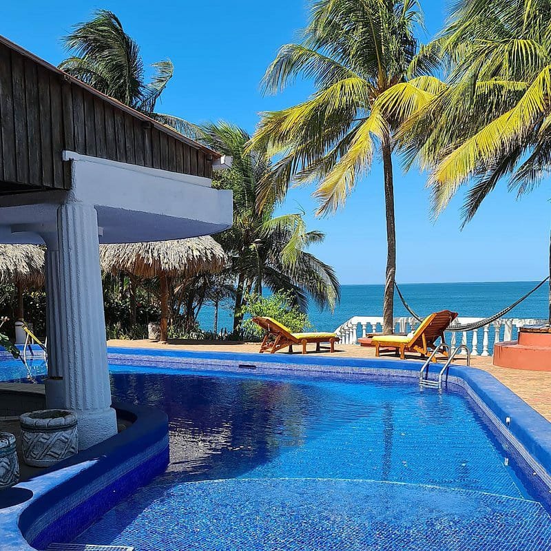 AMARU EN PUNTA APOSENTILLO