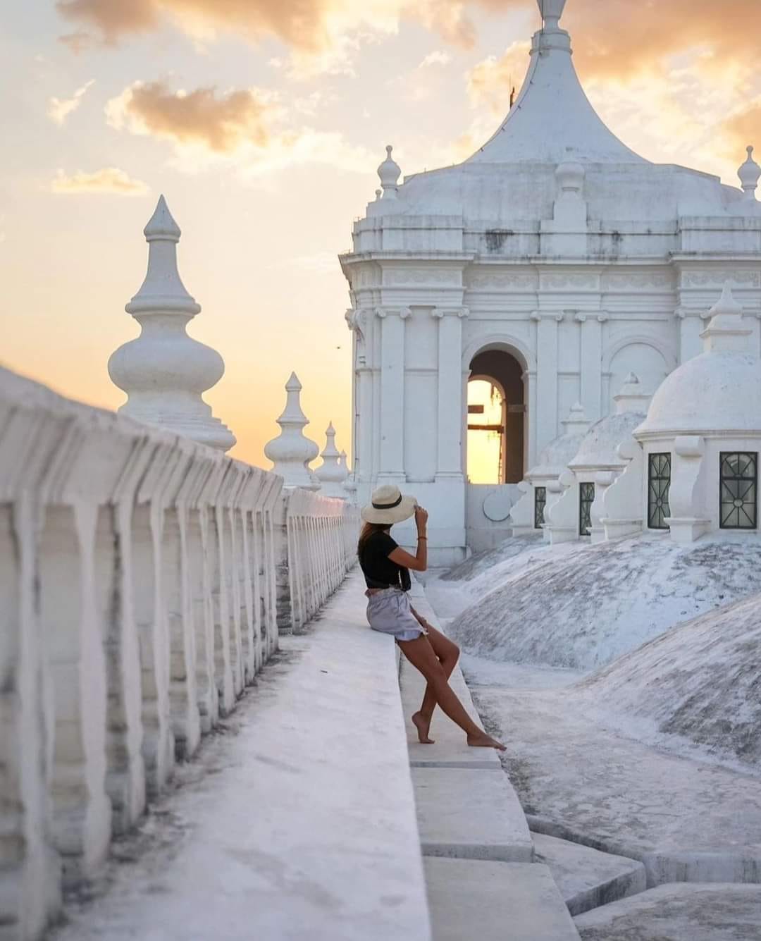 Insigne Real Basílica de la Bienaventurada Virgen María
