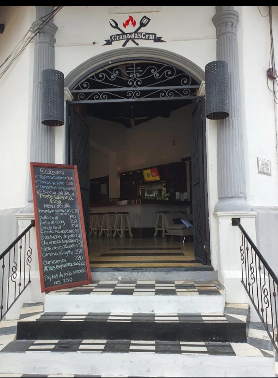GRANADA' S  GRILL