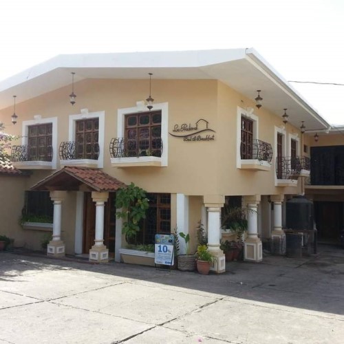 LA PRADERA BED Y BREAKFAST