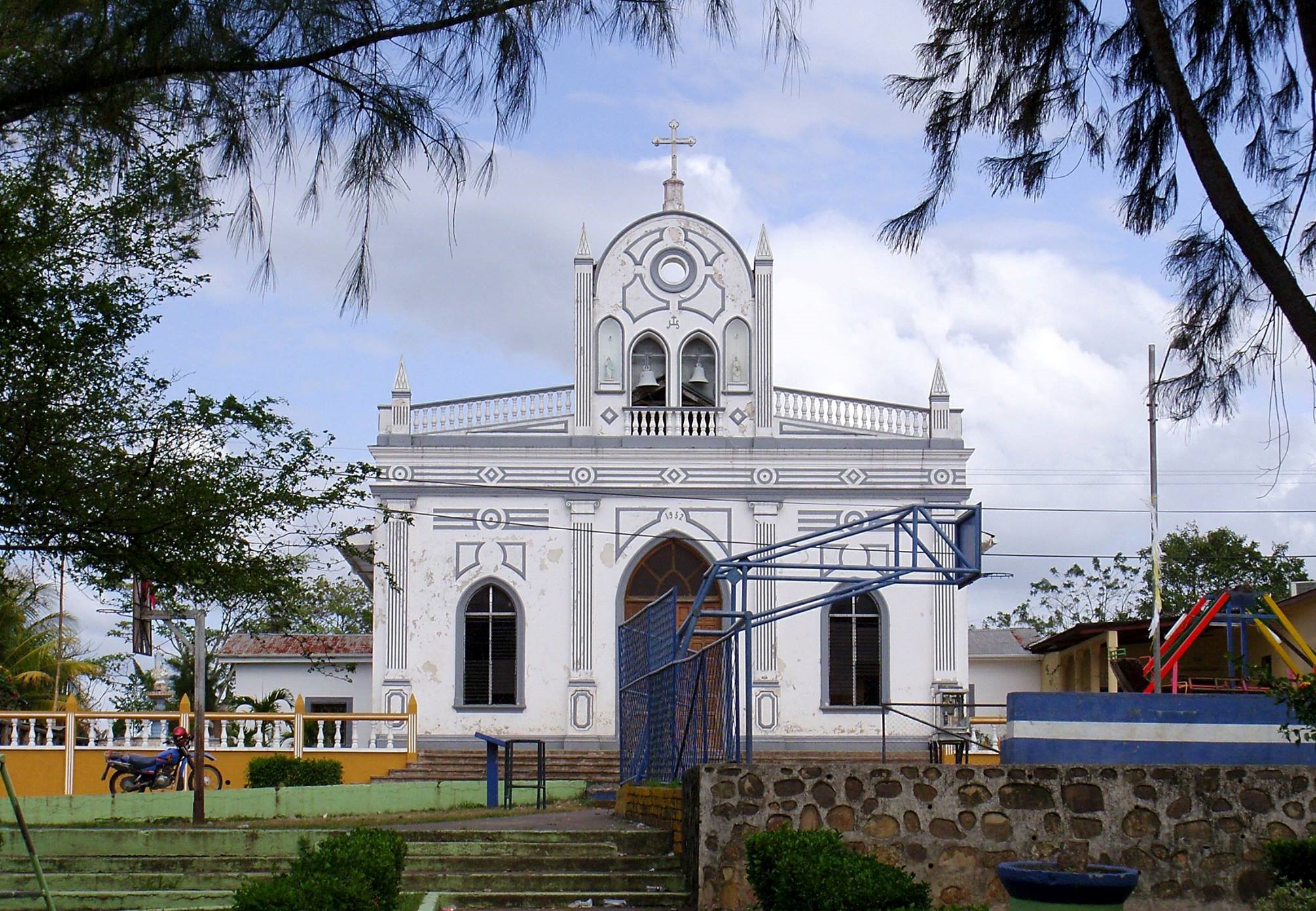 Iglesia San Pedro Apóstol