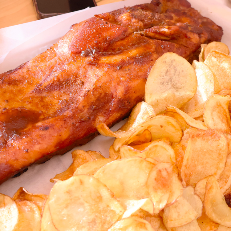 PORKY’S BBQ & CIGAR BAR